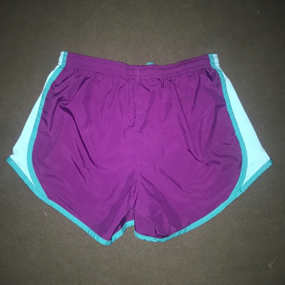 Large in kids , EXTRA SMALL  in adults !! - Picture 2 of 3